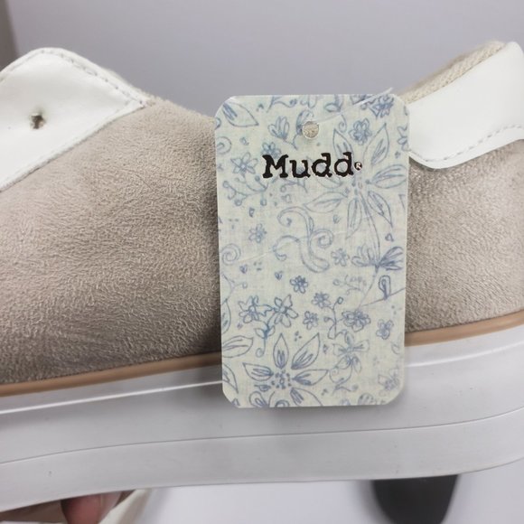 Women's Mudd Suede Two Tonal W/Metal Studs Size US 8 - Picture 10 of 10